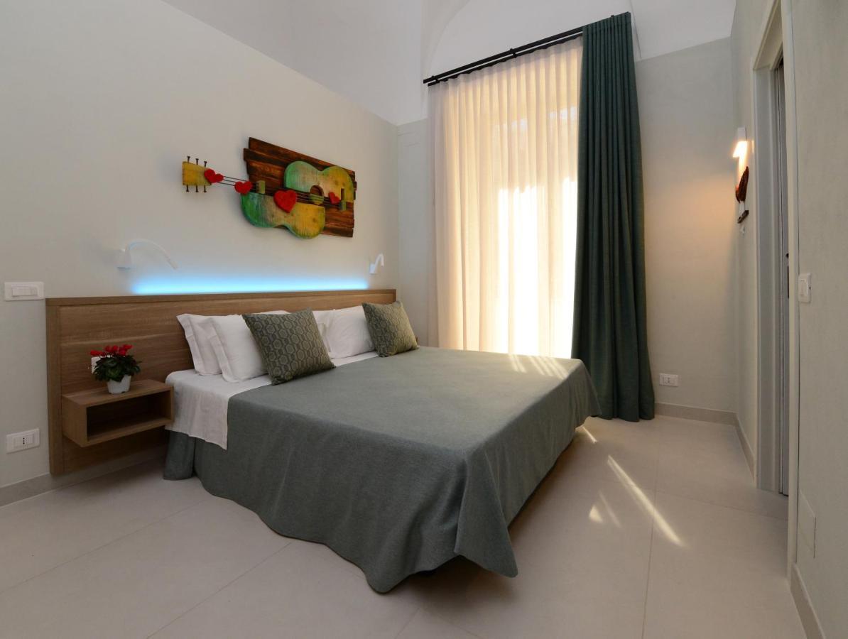 Dimora Del Cuore Guest House In Centro 비에스테 외부 사진